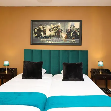 Hotel Les Pasteliers-2