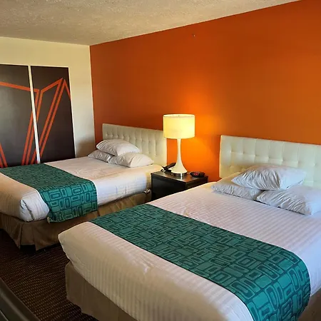 Howard Johnson By Wyndham St. George Hotel & Suites-2