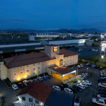 Hotel 10 Itajai/Navegantes-3