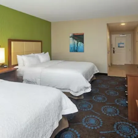 Hampton Inn By Hilton Halifax Downtown-3