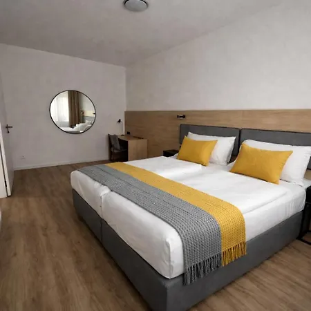 Hotel Kapitol-2