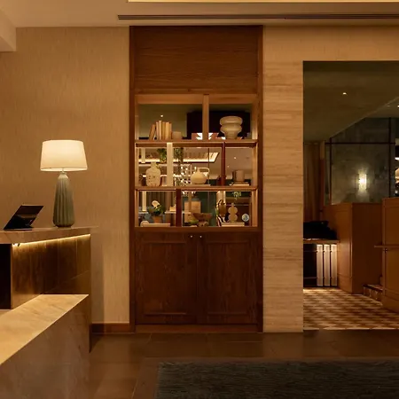 Doubletree By Hilton London Victoria-3