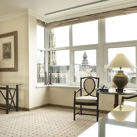 Hilton Antwerp Old Town-3