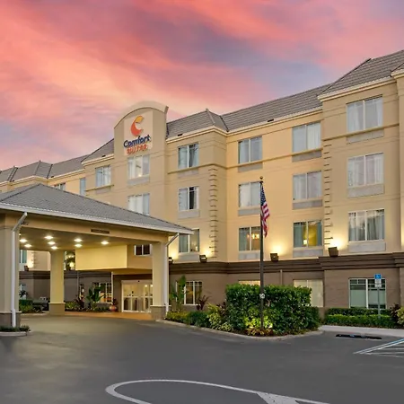 Comfort Suites Near Universal Orlando Resort-3