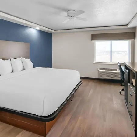 Baymont By Wyndham Arlington At Six Flags Dr-2