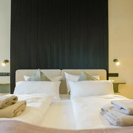 Hotel Weinhaus Kreuter-3