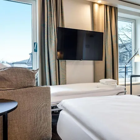 Motel One Dresden - Palaisplatz-3