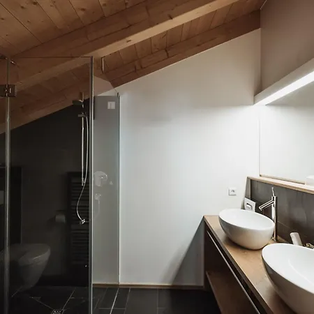 Zin Senfter Residence-3