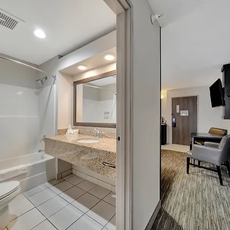 Holiday Inn Express Hotel & Suites Beatrice By Ihg-3