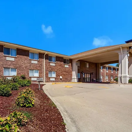 Quality Inn Lincoln Cornhusker-2