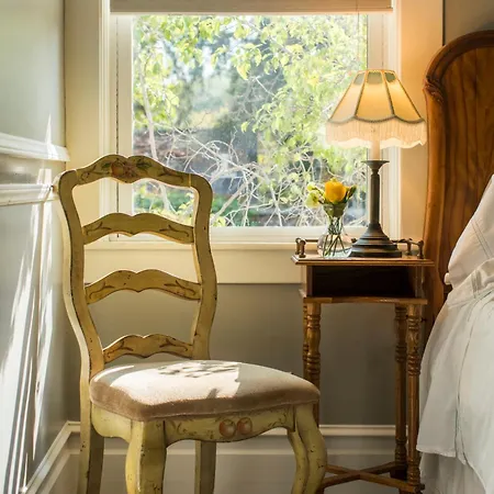 Inn St Helena-2