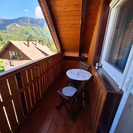 Rooms Ravnik-2