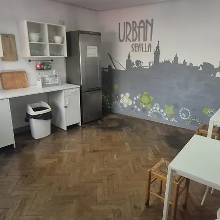 Hostel Urban Sevilla-3