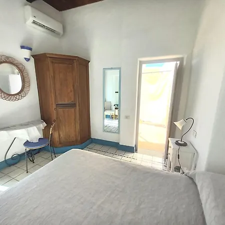 Hotel La Casa sul Mare-3