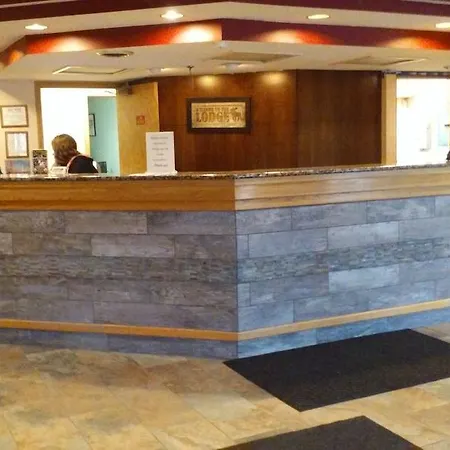 Travelodge By Wyndham Gaylord-2