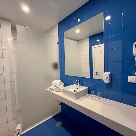 Ride Surf Resort & Spa Peniche-2