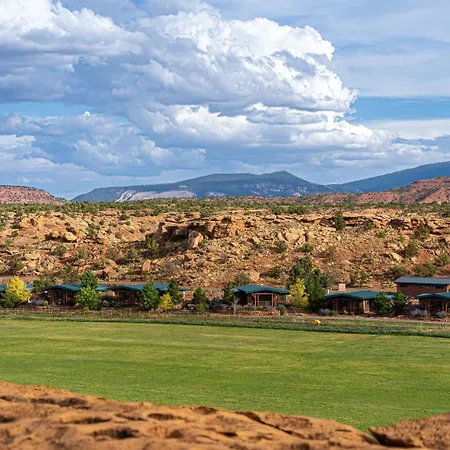 Cougar Ridge Resort-2