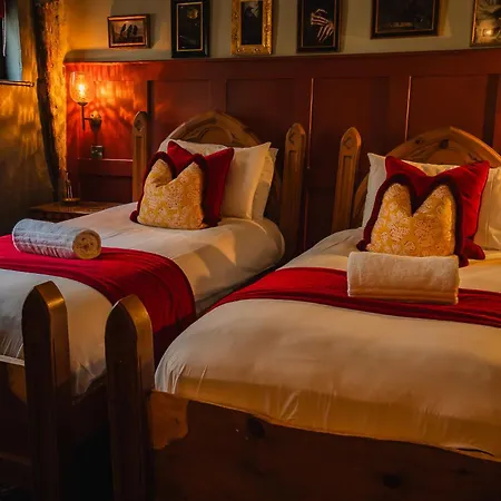 Golden Fleece York-3