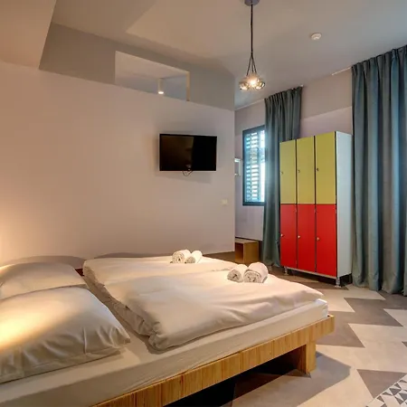 Meininger Hotel Paris Porte De Vincennes-3