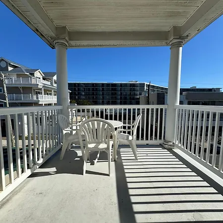 Ebb Tide Suites-2