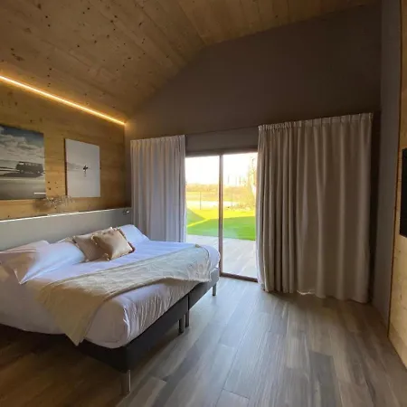 World Hotel-3