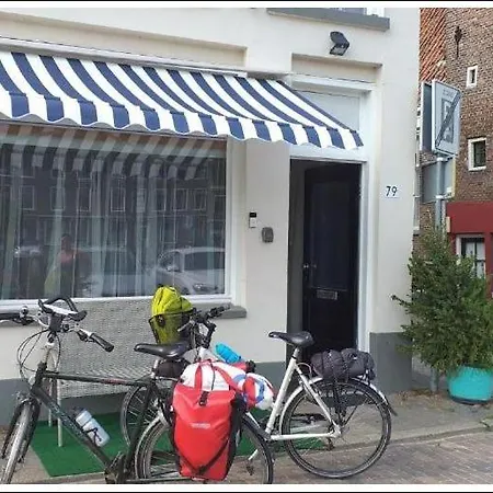 Thorbecke Canal View 45M2 Loft-3