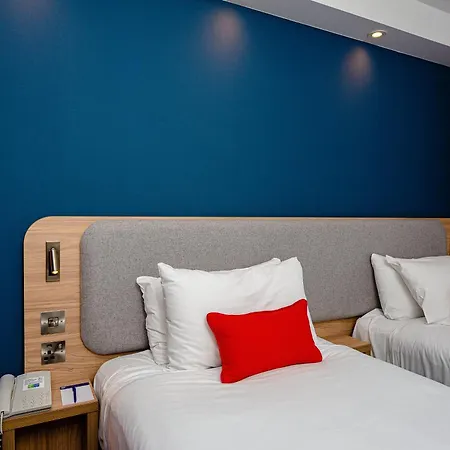 Holiday Inn Express Canterbury By Ihg-3