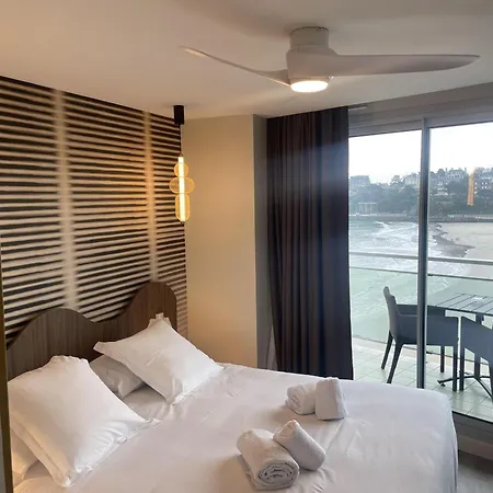 Best Western Hotel Le Crystal Dinard-3