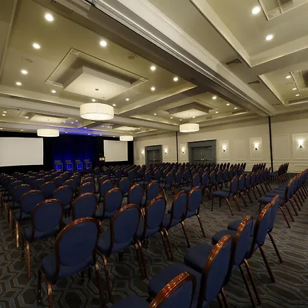 Hilton Mystic-3