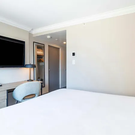 Sandman Signature Vancouver Downtown Hotel-3
