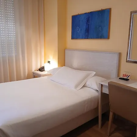 Hotel Chiaraluna-2