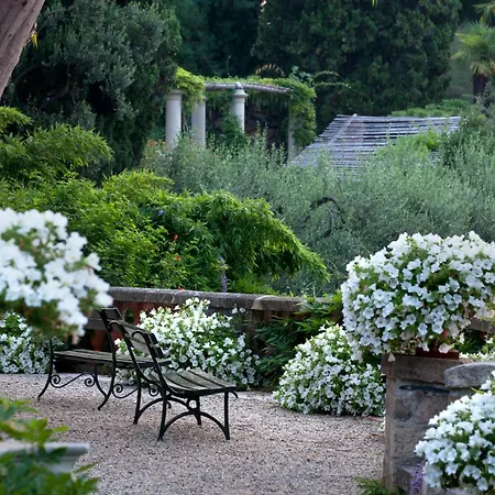 Villa Della Pergola Relais Et Chateaux-2