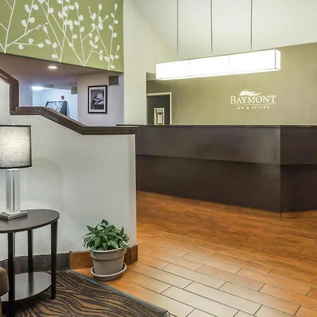 Baymont By Wyndham Pueblo-3