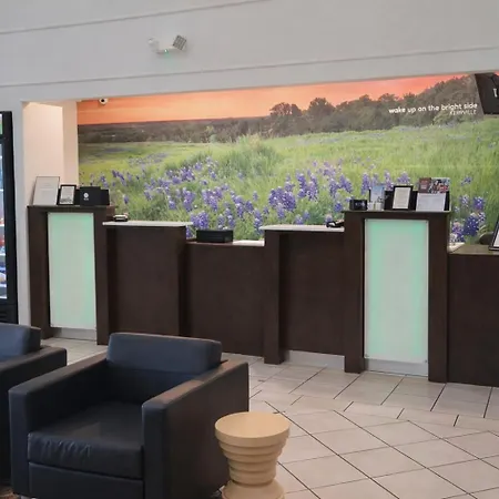 La Quinta By Wyndham Kerrville-2