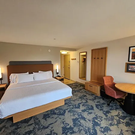 Hampton Inn & Suites Prattville-3