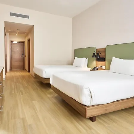 Hilton Garden Inn Sevilla-3