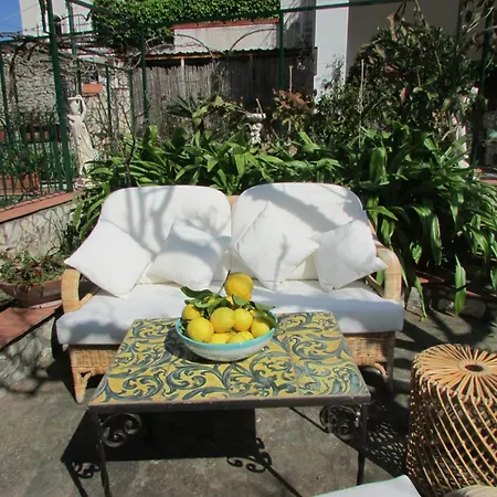 Casa Palazzo A Mare-2