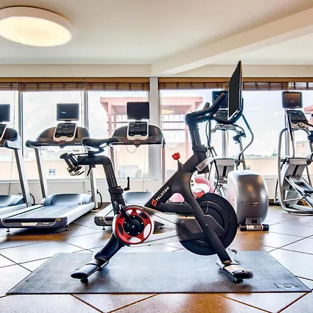 Hilton Garden Inn Alexandria Old Town National Harbor-2