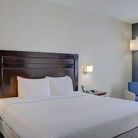 Quality Inn & Suites Roswell North-3