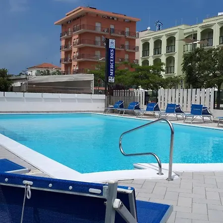 Hotel Mercedes-2