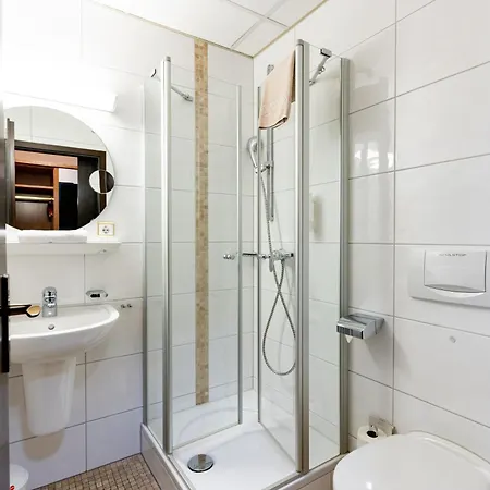 Hotel Alter Kranen-2