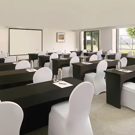 Crowne Plaza Muscat By Ihg-2