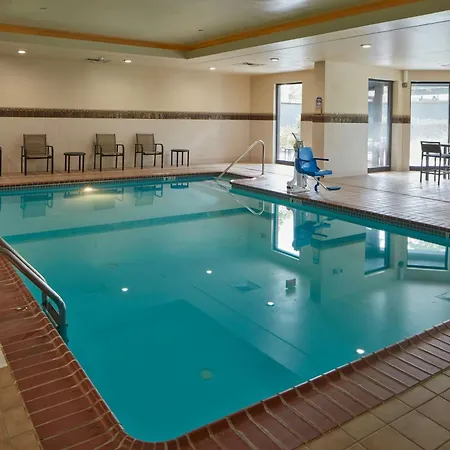Courtyard Newport News Yorktown-3