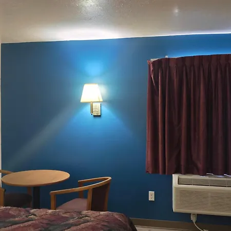 Economy Inn & Suites-2
