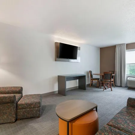 Comfort Inn & Suites Lake George-3