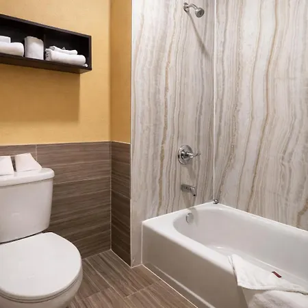 Super 8 By Wyndham Pasadena-2