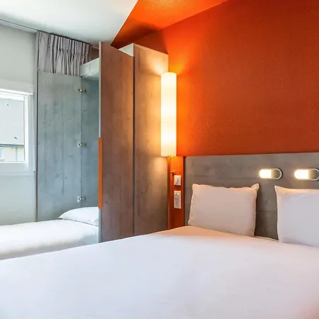 Ibis Budget Senlis-2