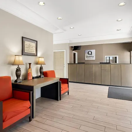 Quality Inn & Suites Lexington-3