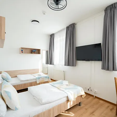 University Hotel-3