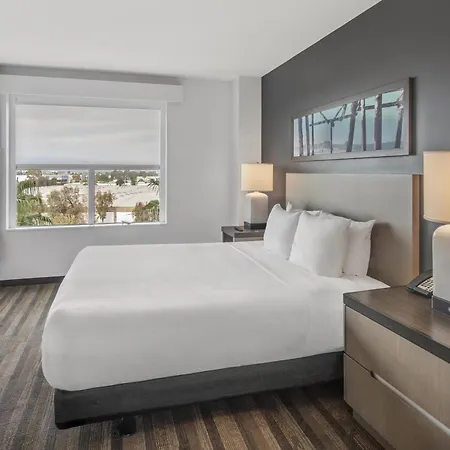 Hyatt House Irvine/John Wayne Airport-3